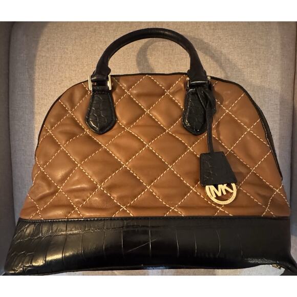 Michael Kors Smythe Small Dome Cross Stich Satchel Walnut Black - Picture 1 of 11